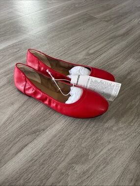 Amazon Essentials Red Women's Flats